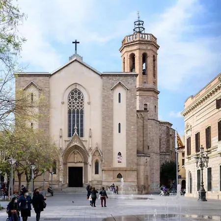 Casa Centro A 20km De Barcelona Ideal Familias Y Grupo Amigos Holiday home Sabadell